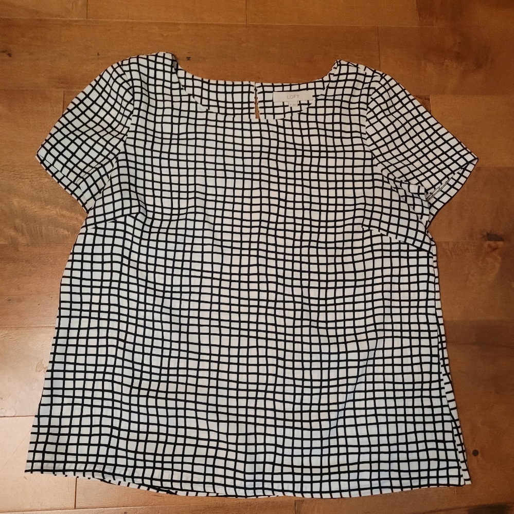 LOFT short sleeved offwhite/black check shirt